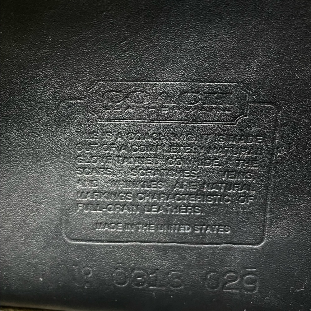 Genuine Vintage COACH Leather Purse - Picture 2 of 15